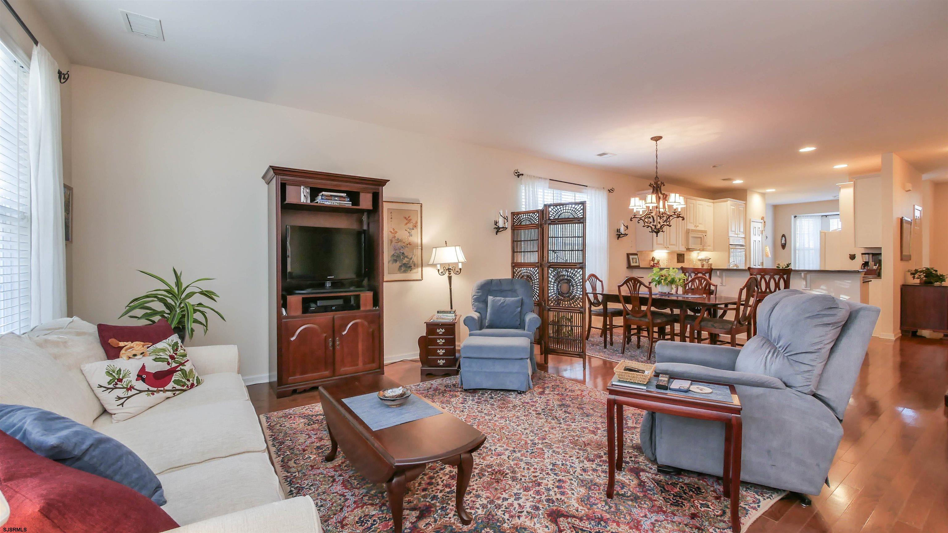 200 Tipperary Pl