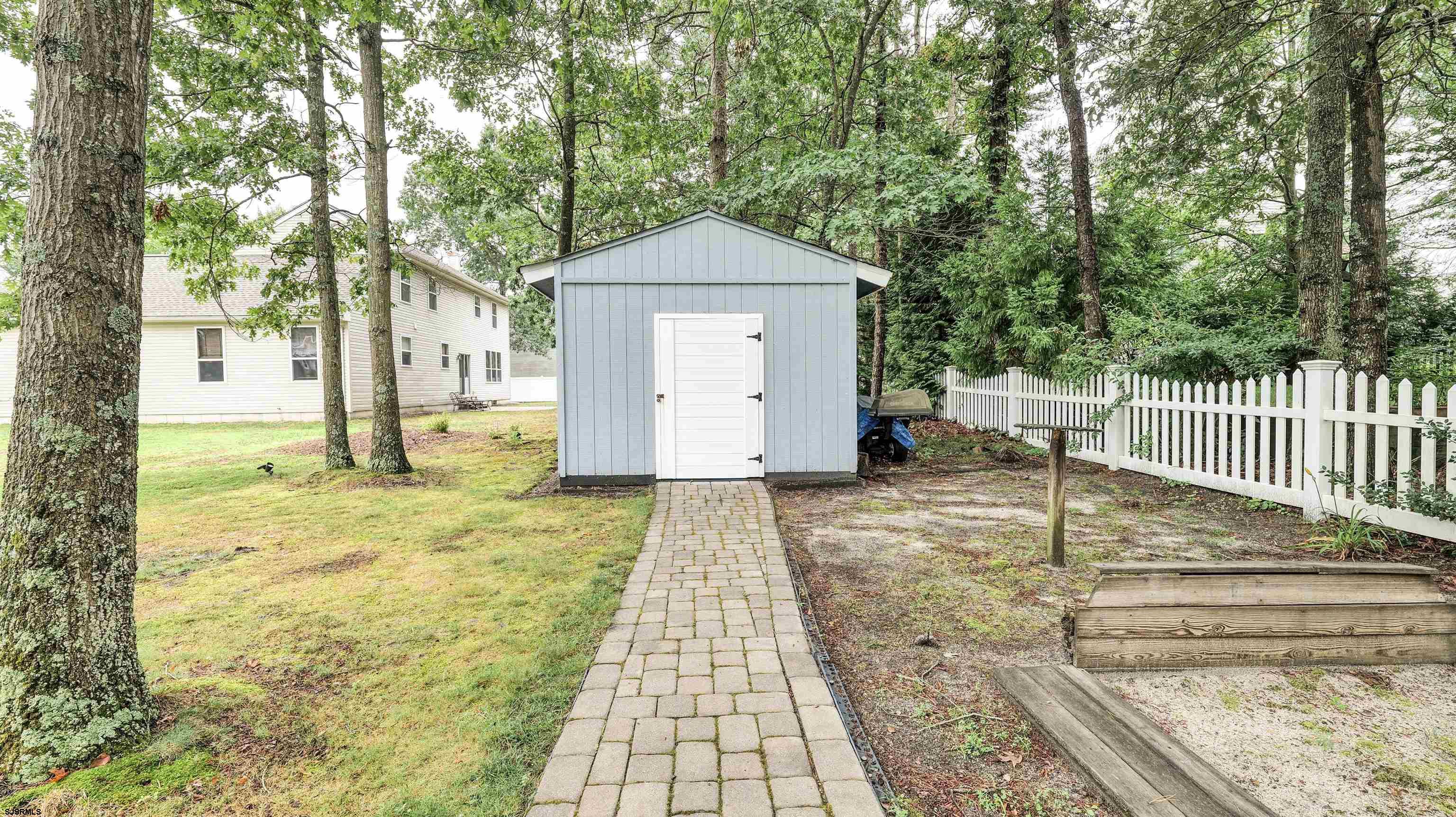 119 Woodberry Dr