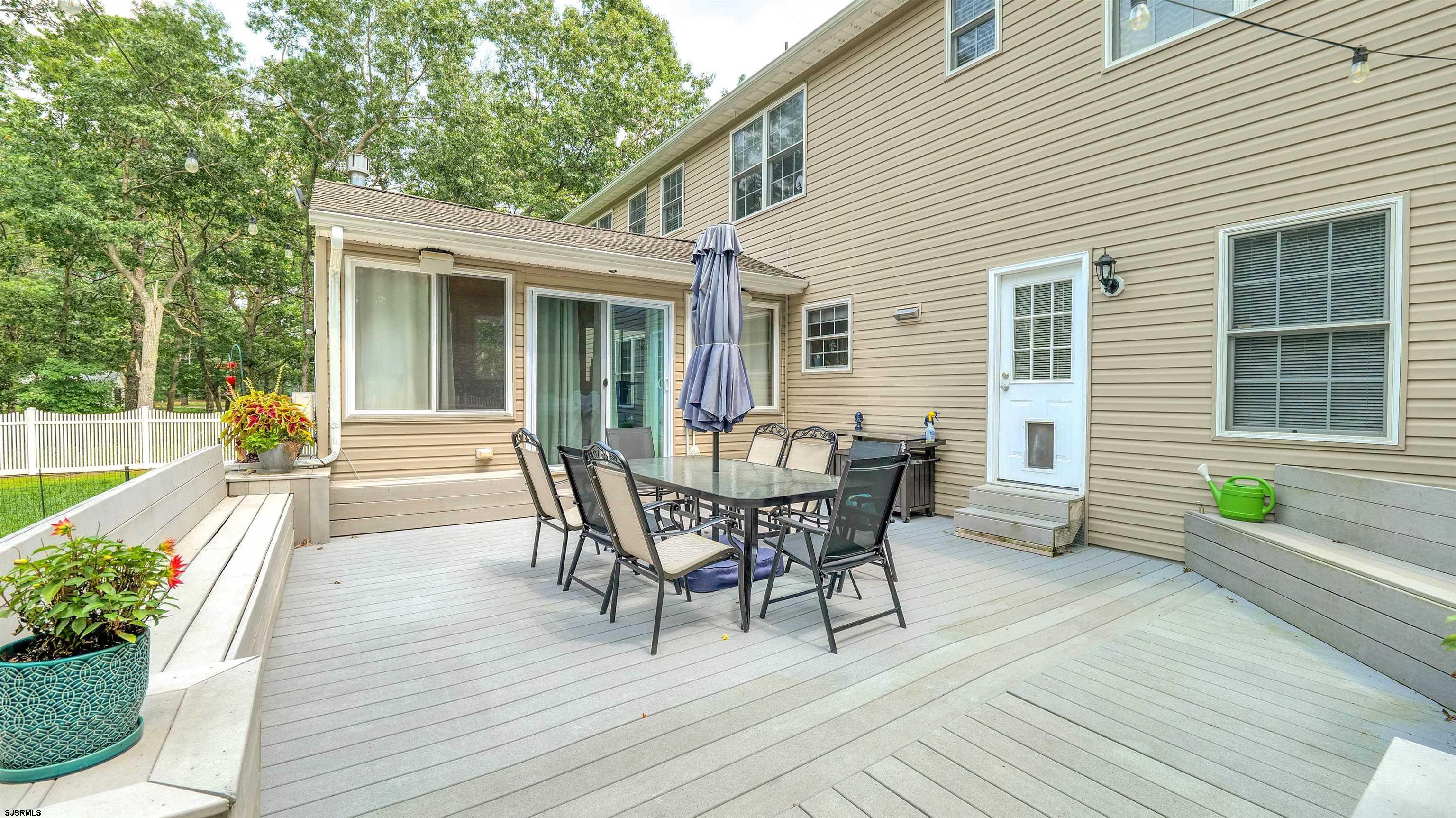 275 N Mannheim Ave
