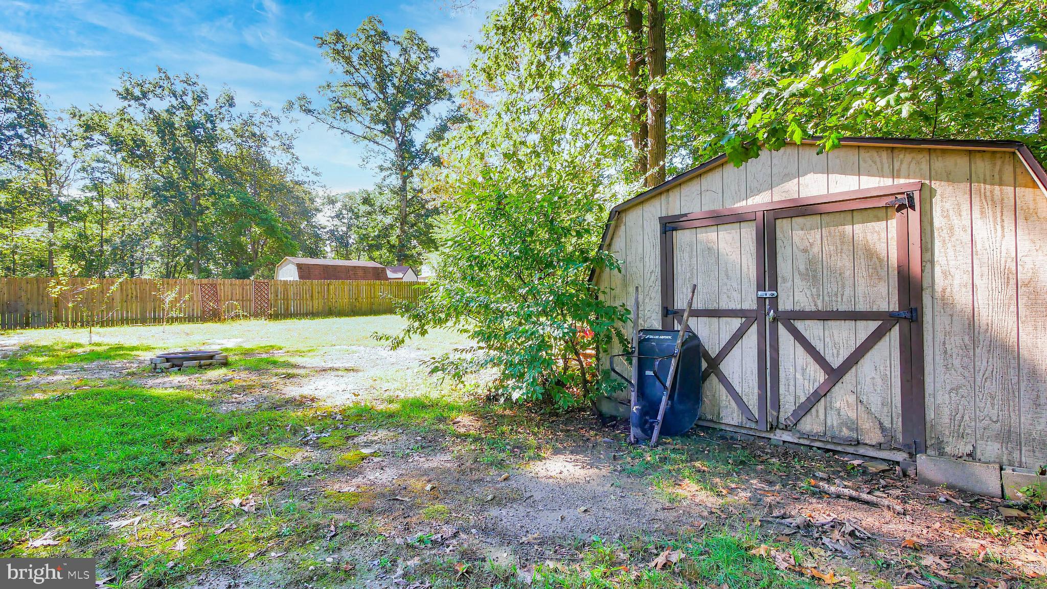 22 Alberts Ave