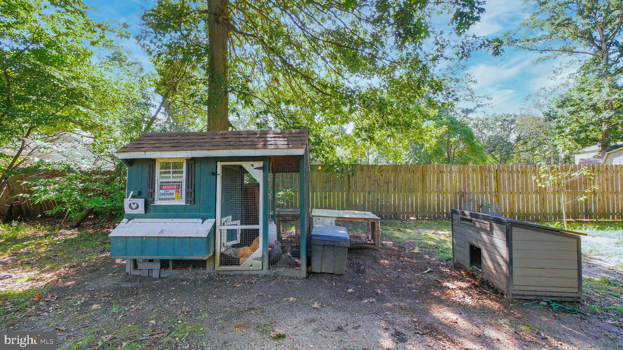 22 Alberts Ave