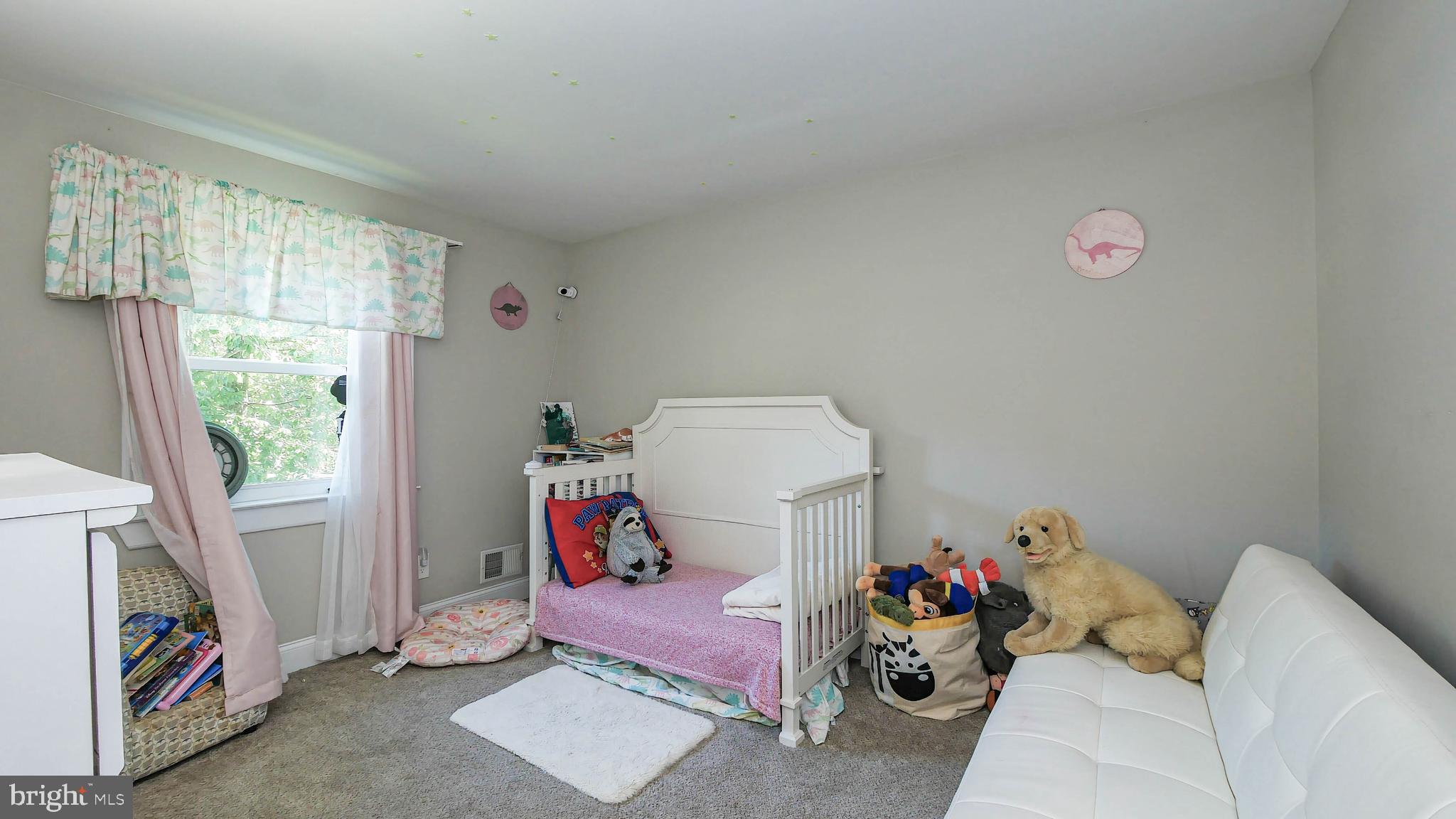 22 Alberts Ave