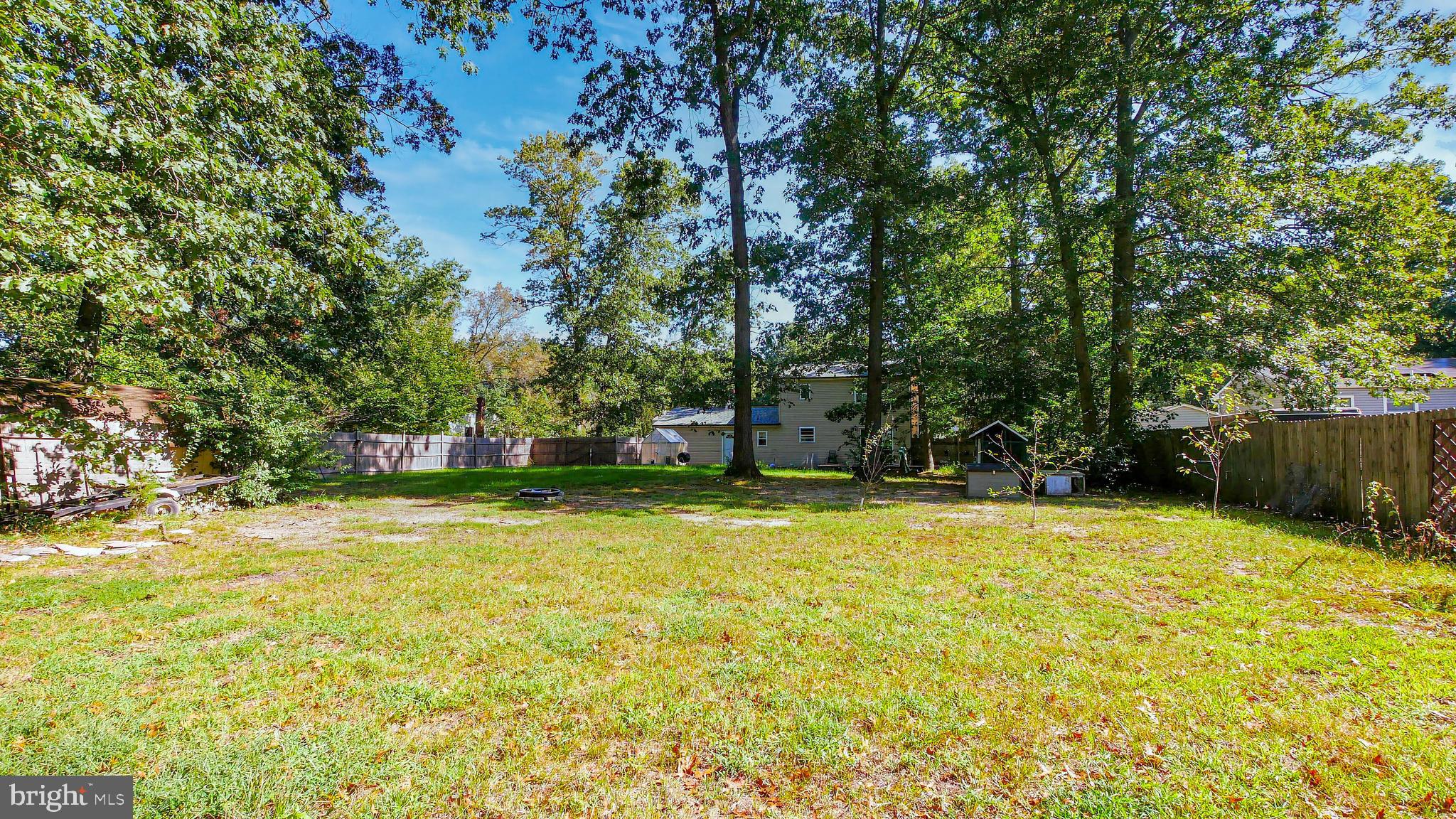 22 Alberts Ave