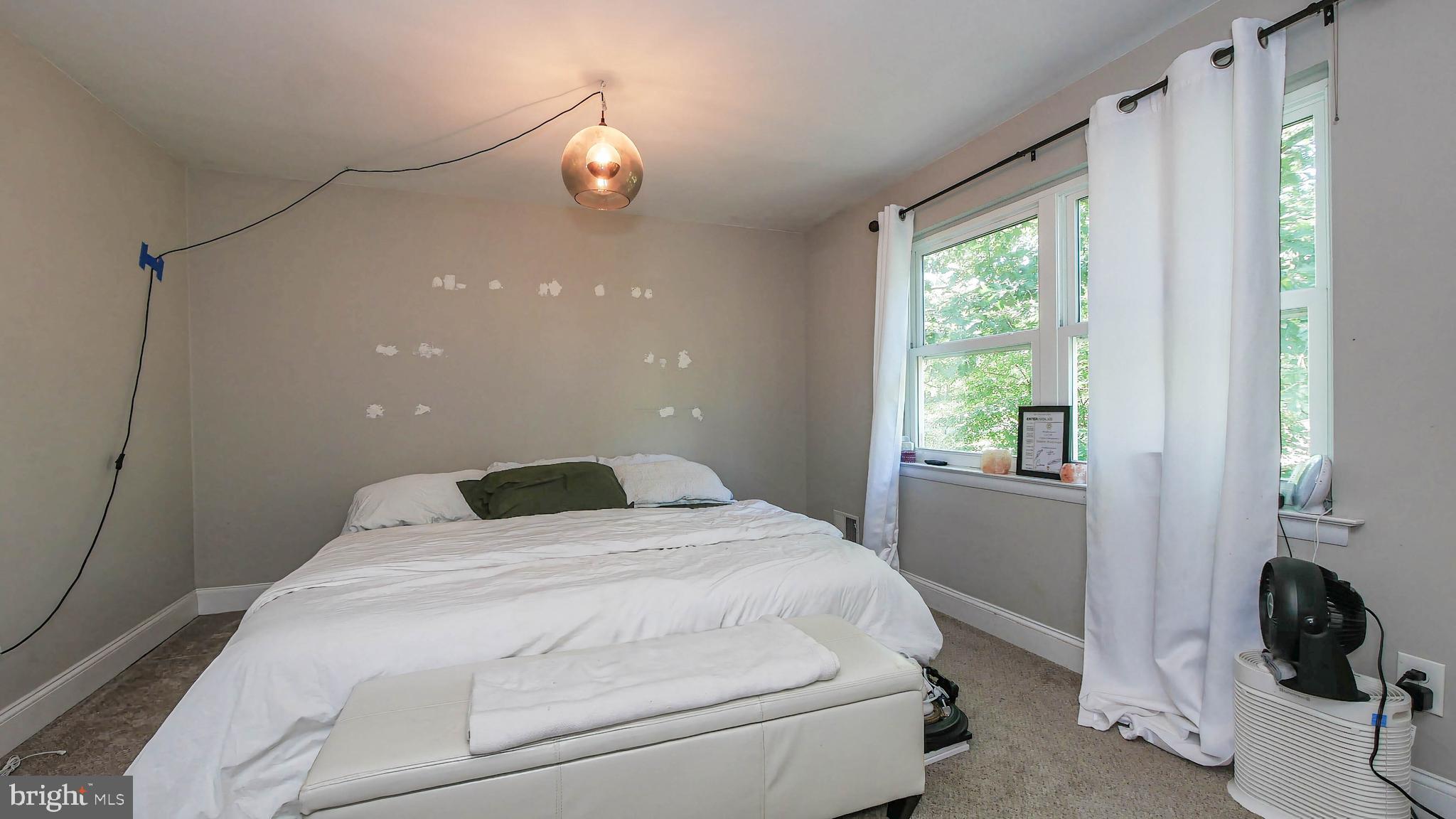 22 Alberts Ave