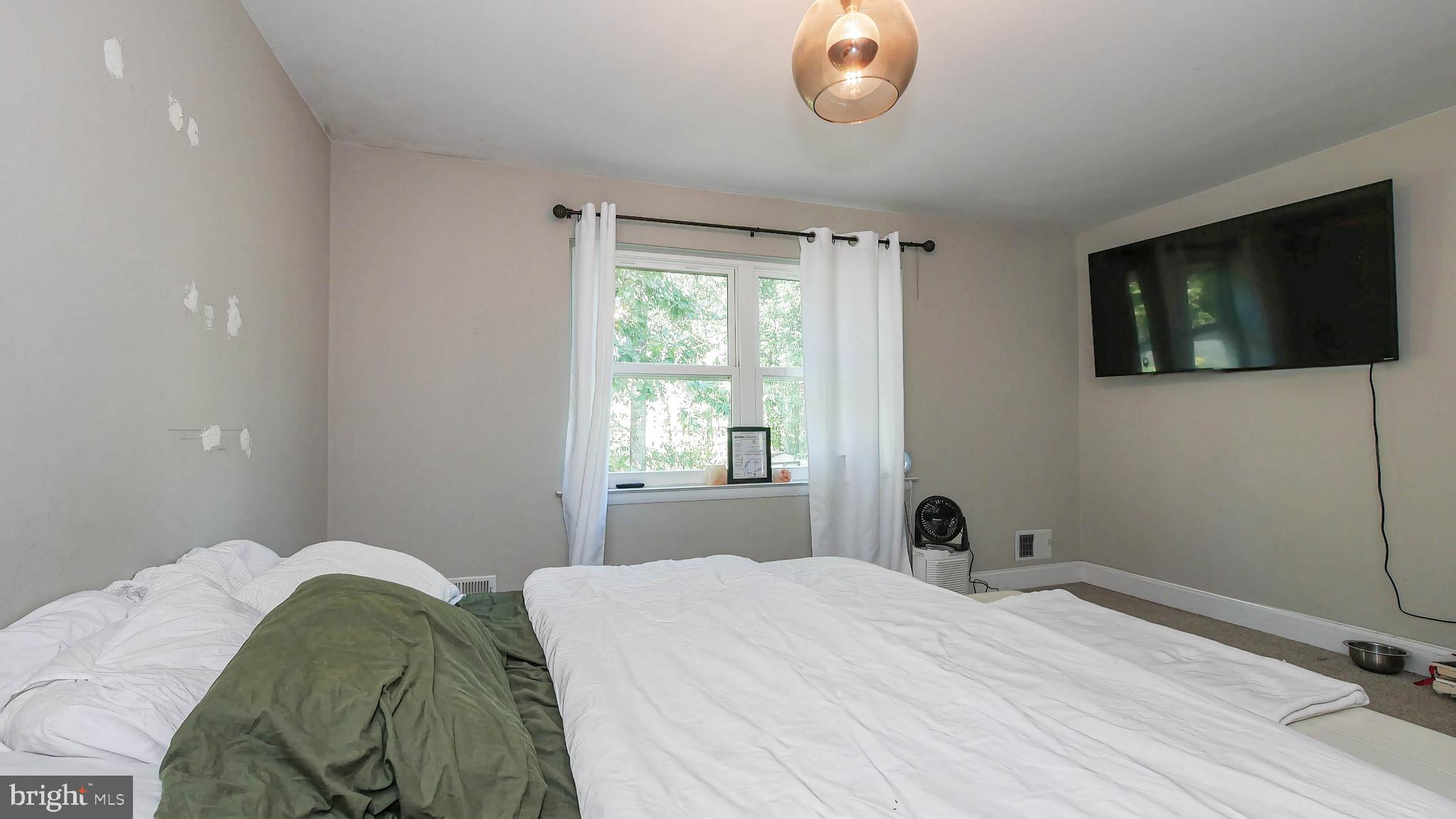 22 Alberts Ave