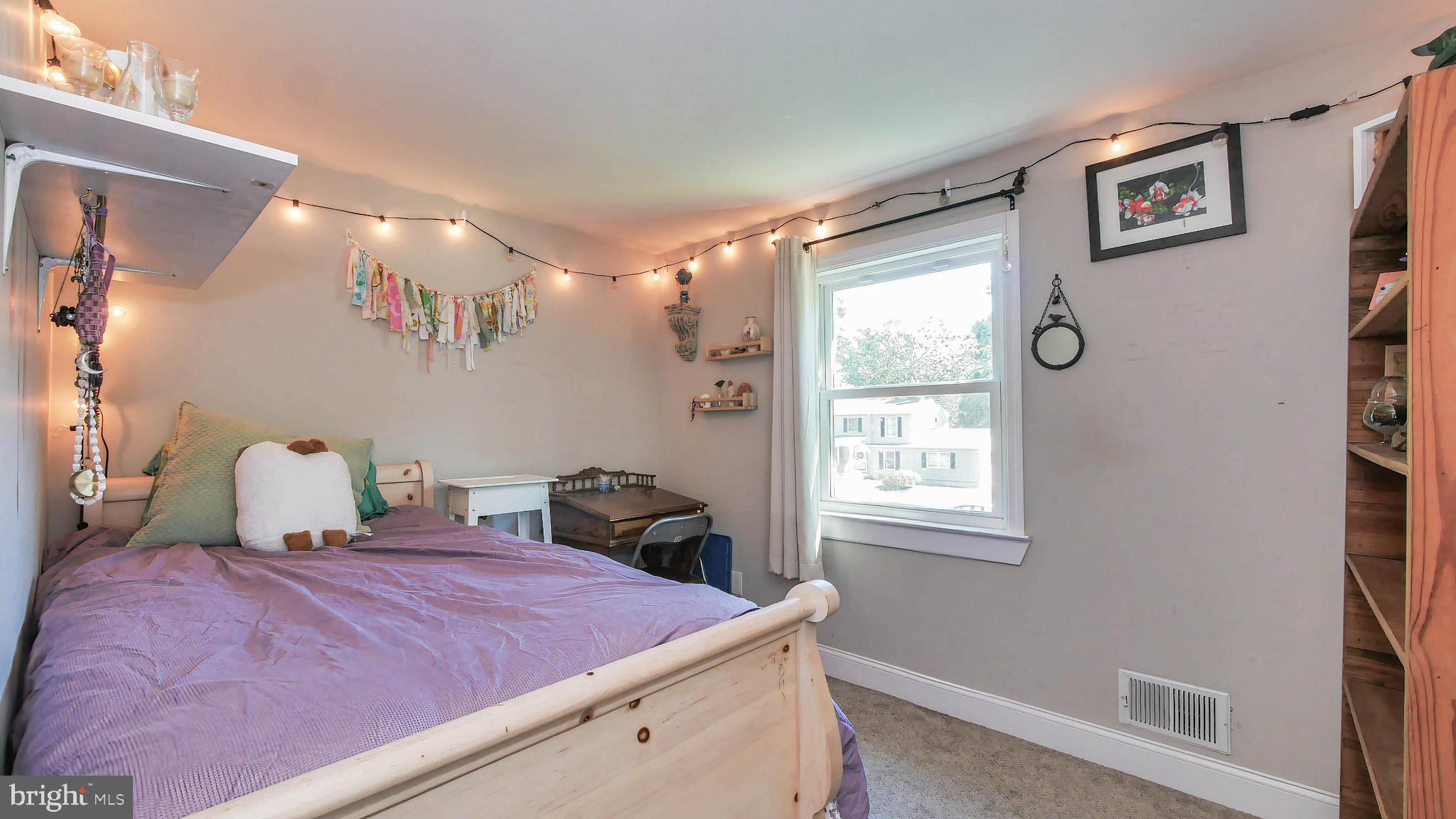22 Alberts Ave