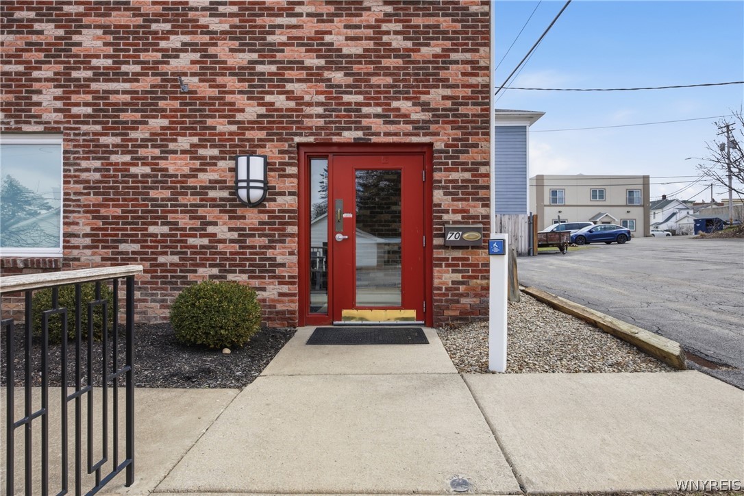 70 Linwood Avenue