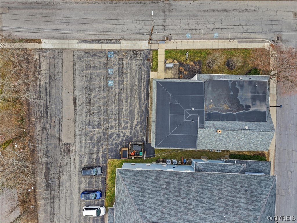 70 Linwood Avenue