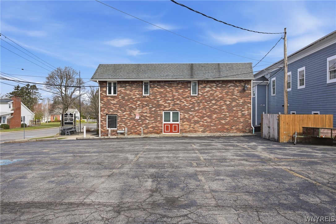 70 Linwood Avenue