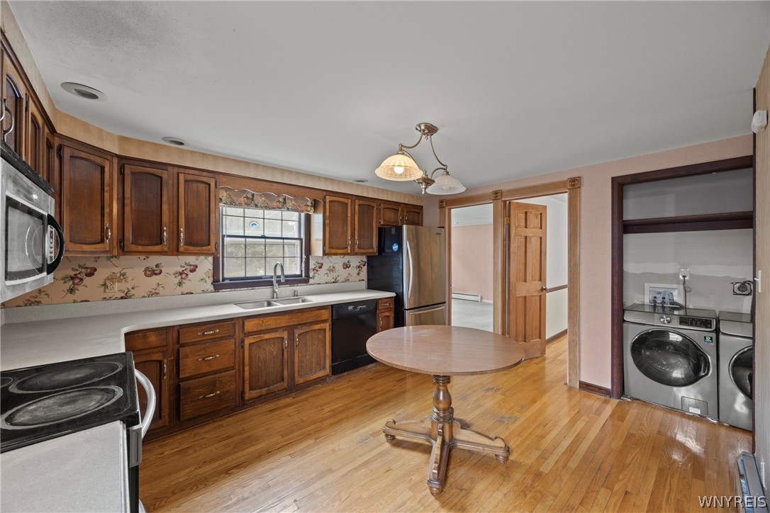 80 Capen Boulevard