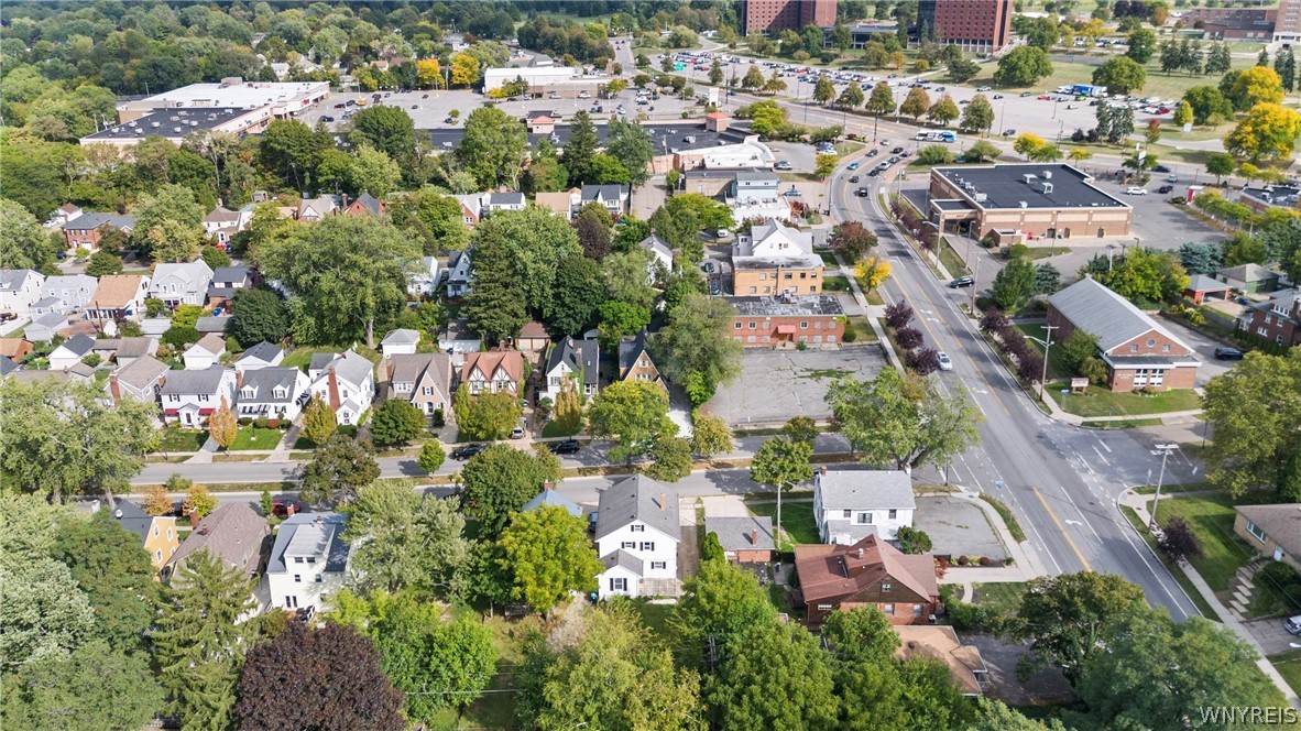 80 Capen Boulevard