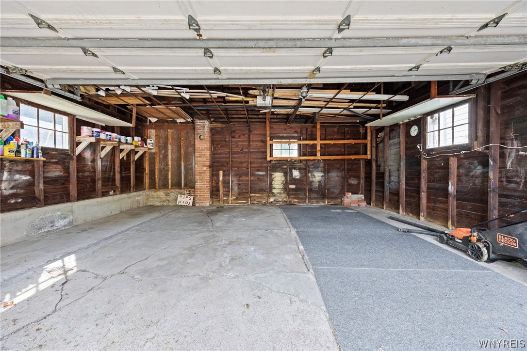 80 Capen Boulevard