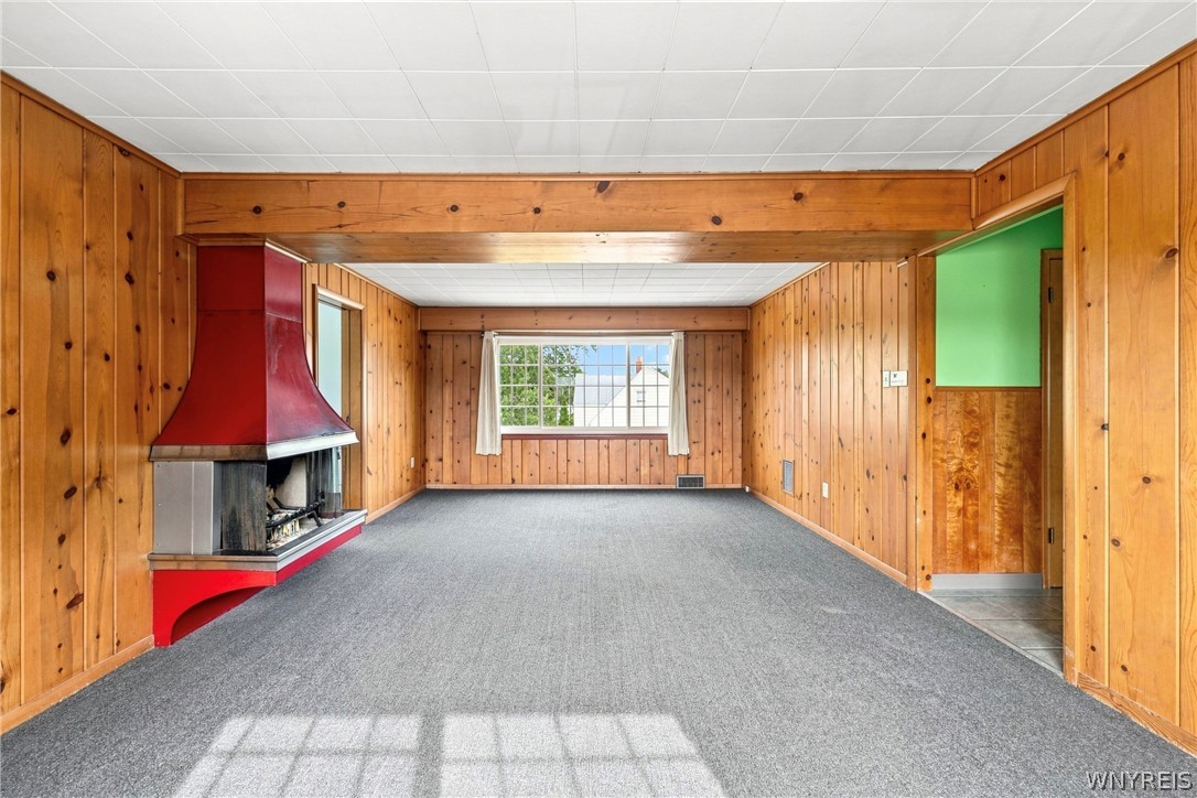 799 Center Road