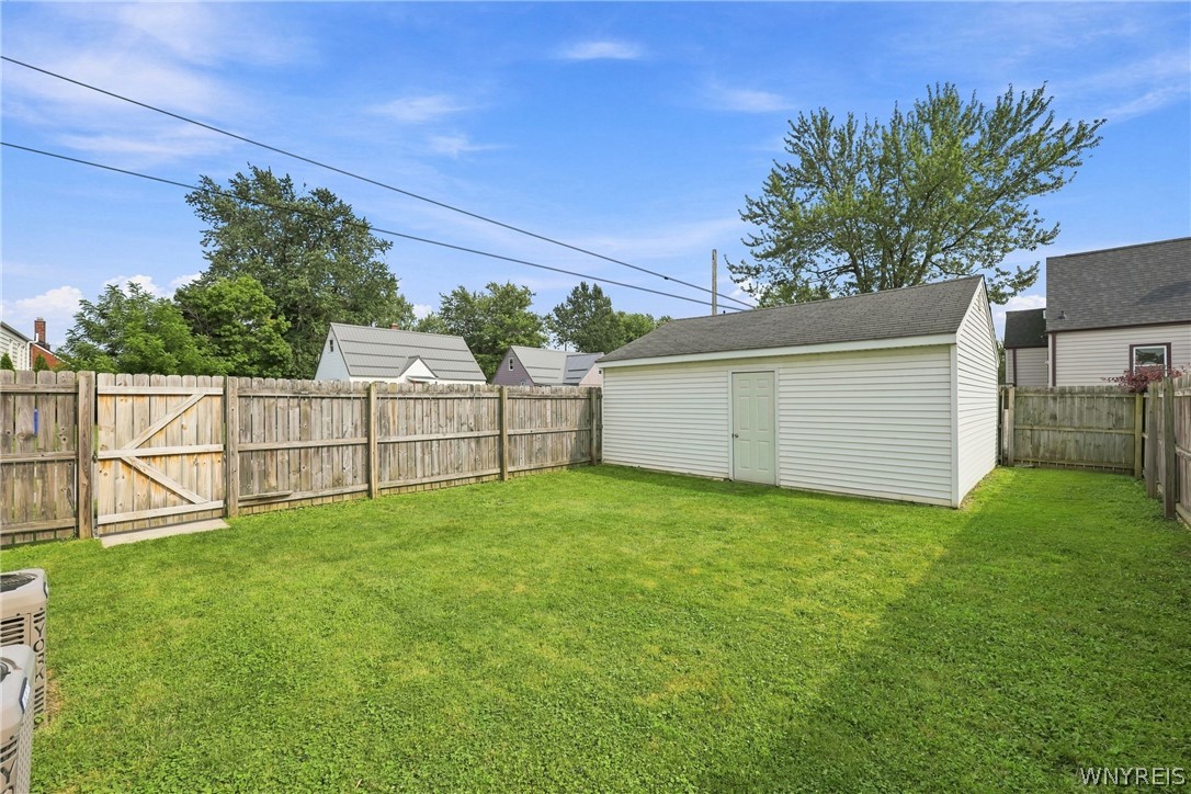 799 Center Road
