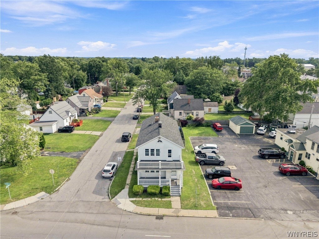 799 Center Road