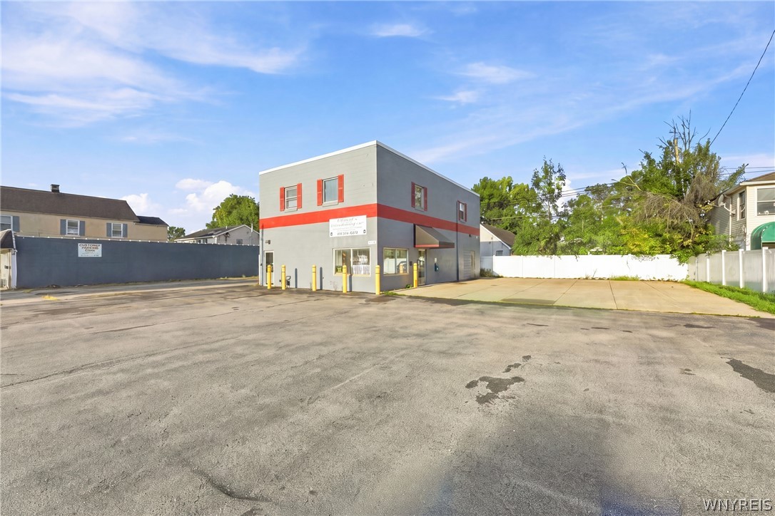 462 Niagara Falls Boulevard