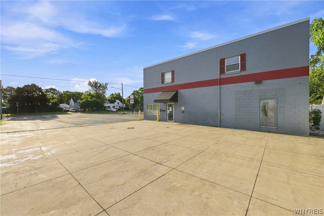 462 Niagara Falls Boulevard