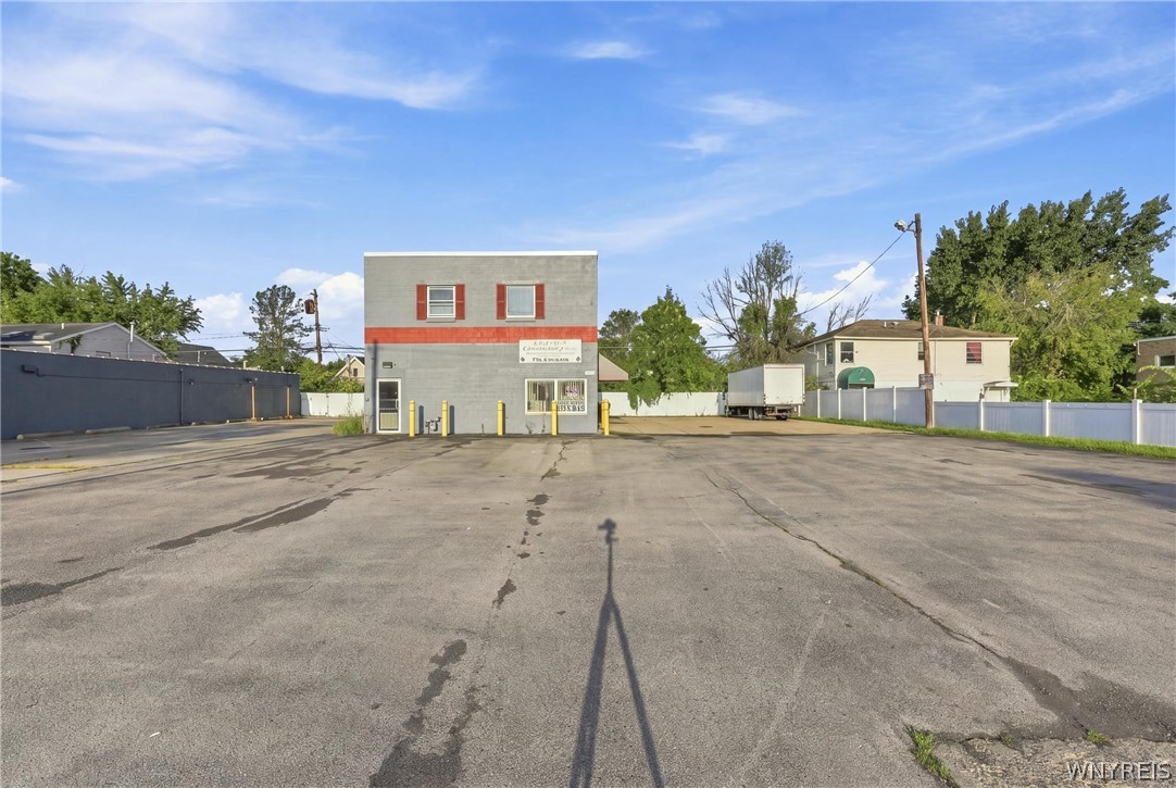 462 Niagara Falls Boulevard