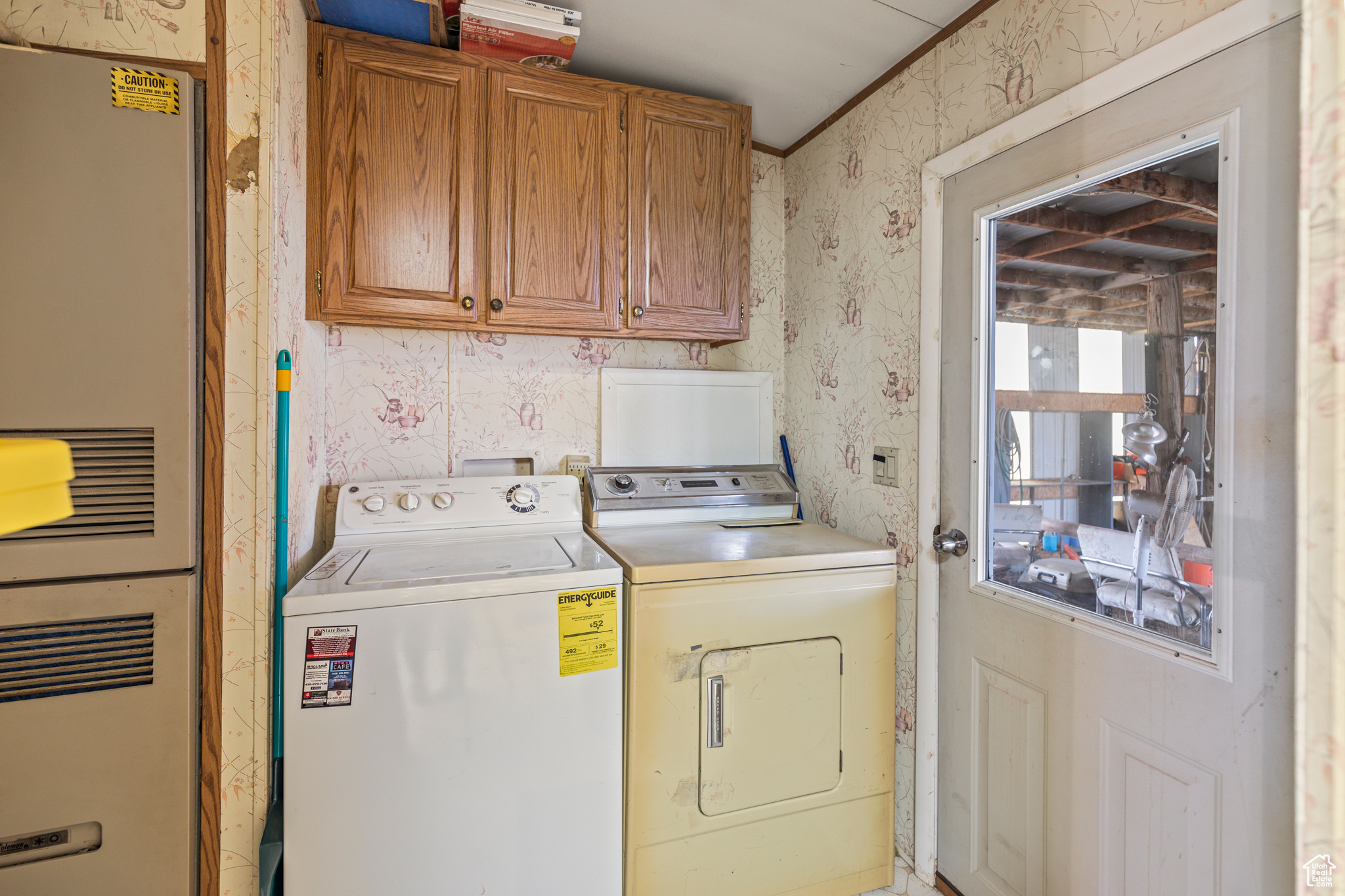 875 N MAIN ST