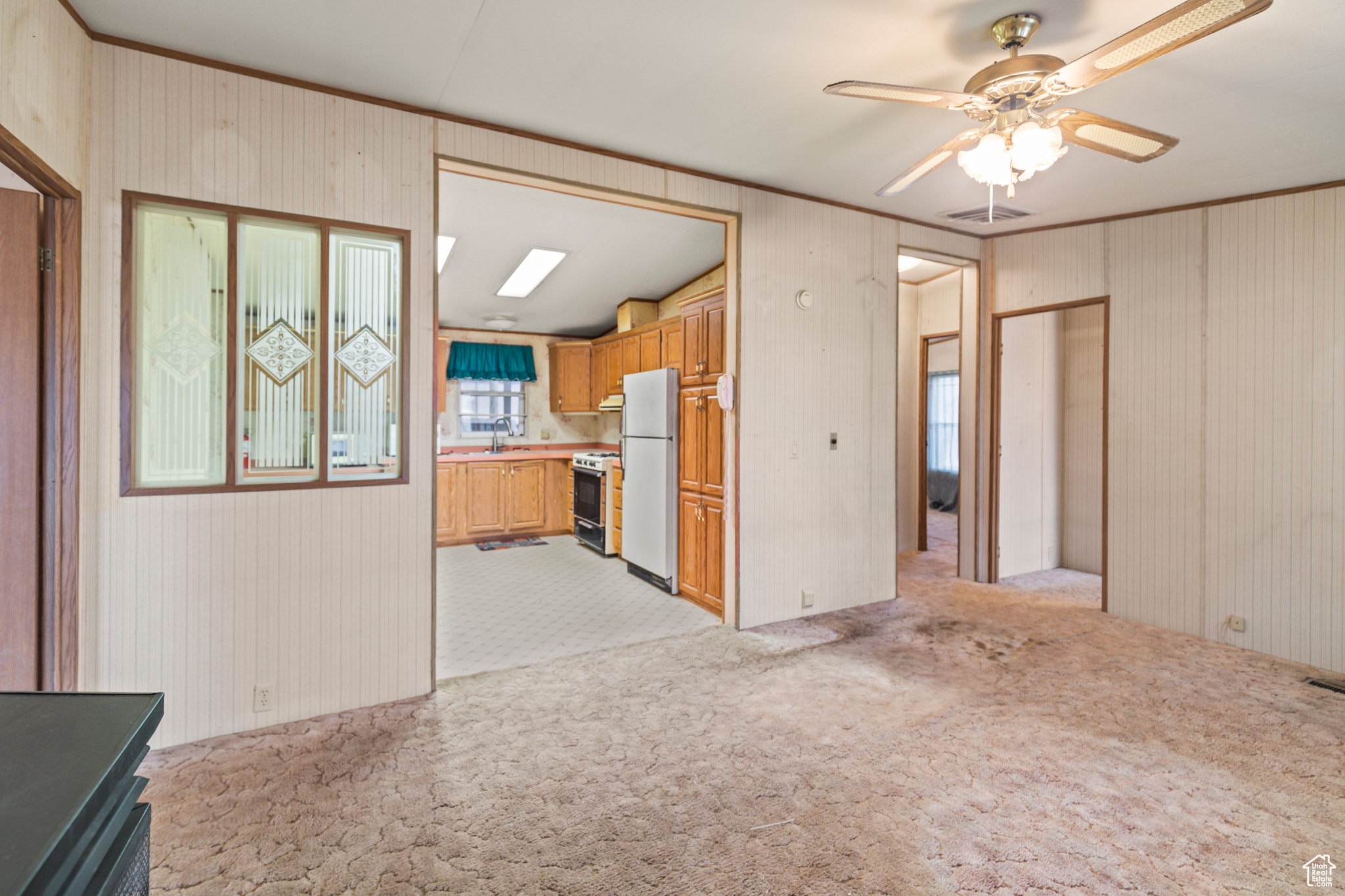 875 N MAIN ST