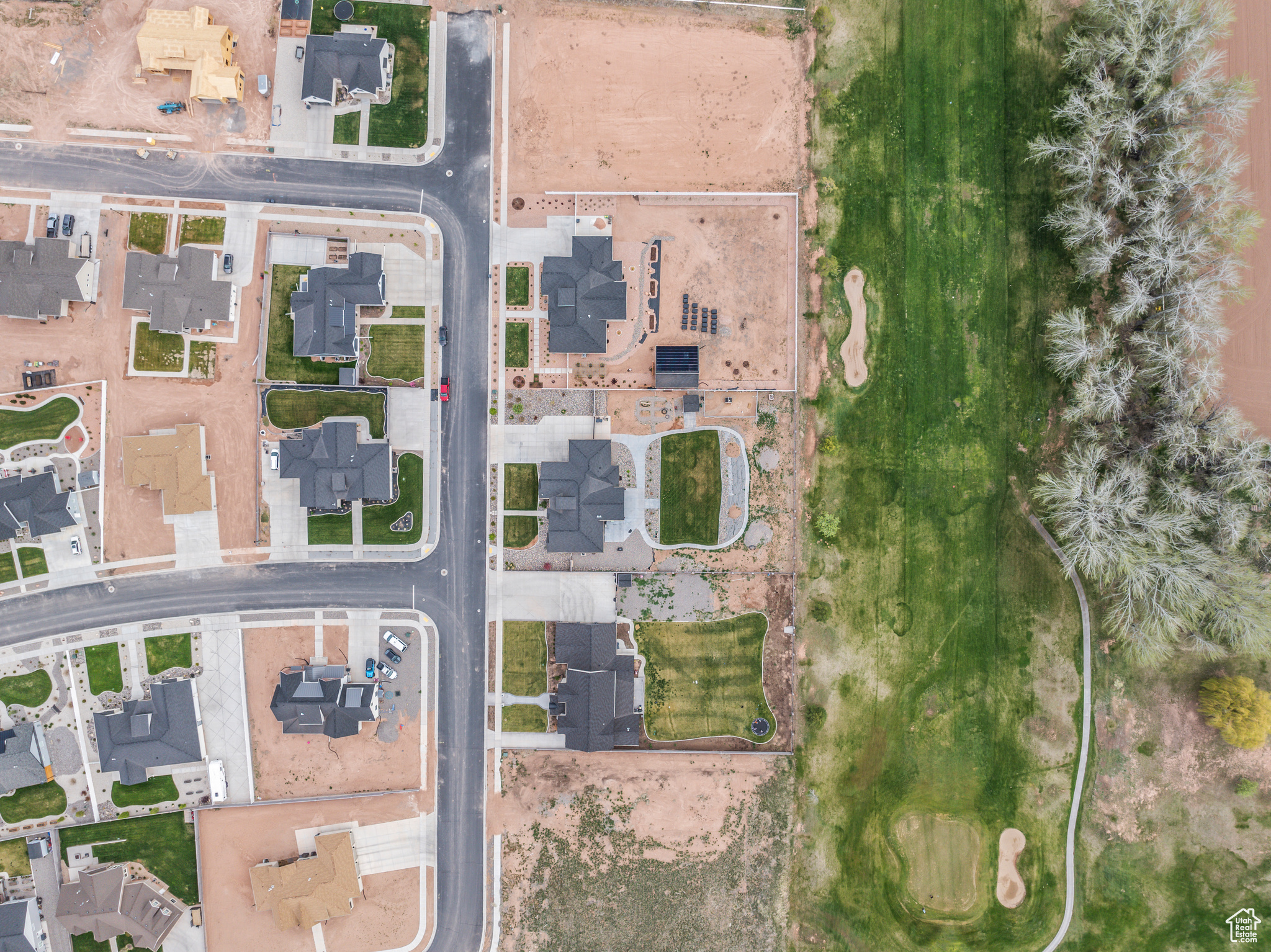 949 W TORREY PINES DR
