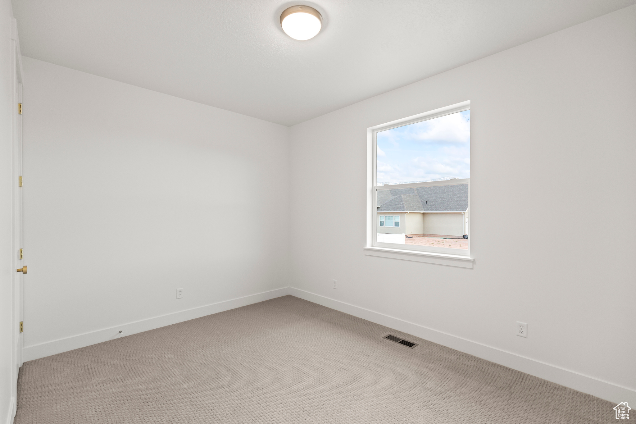 949 W TORREY PINES DR