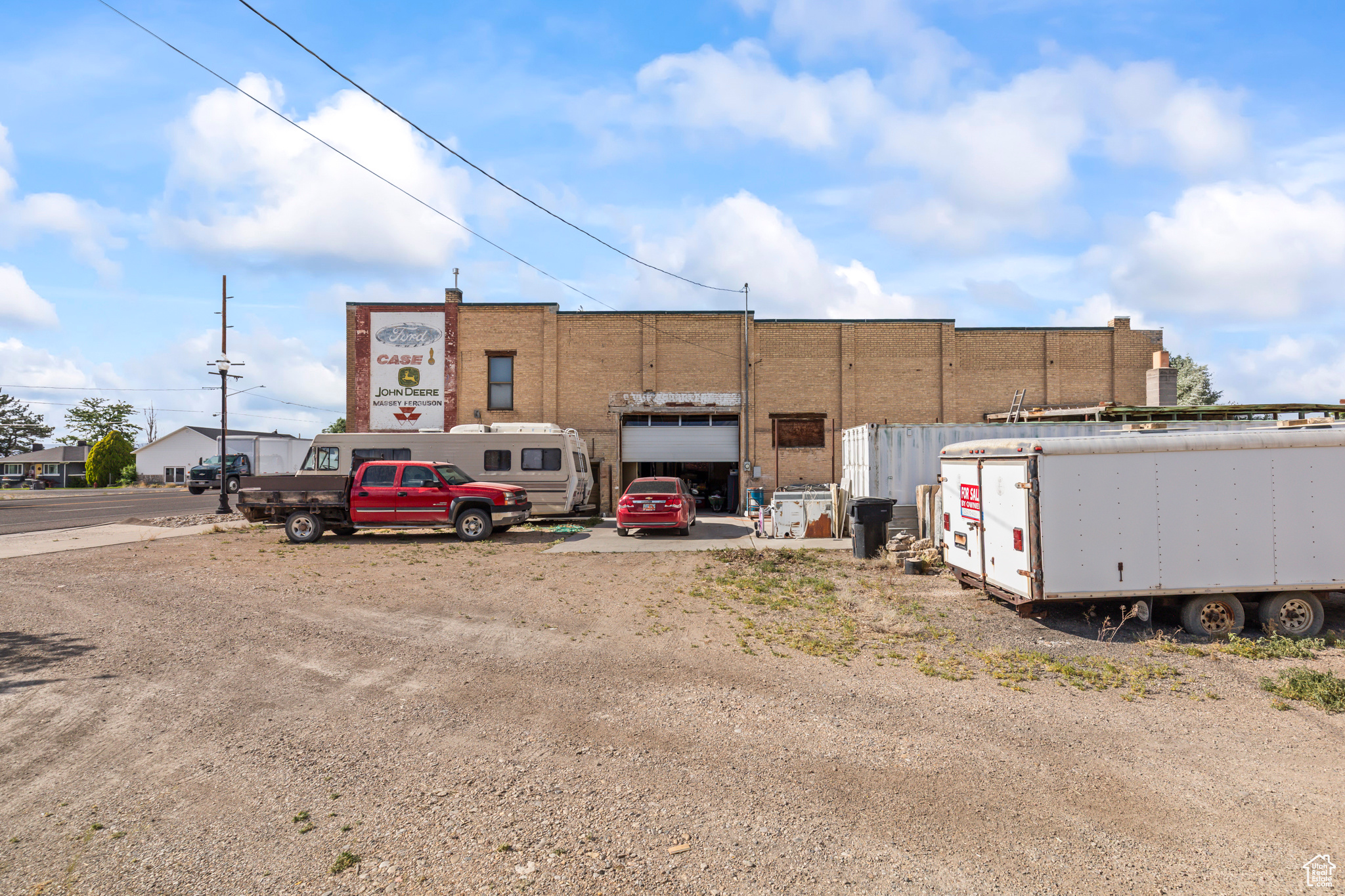 125 S MAIN ST