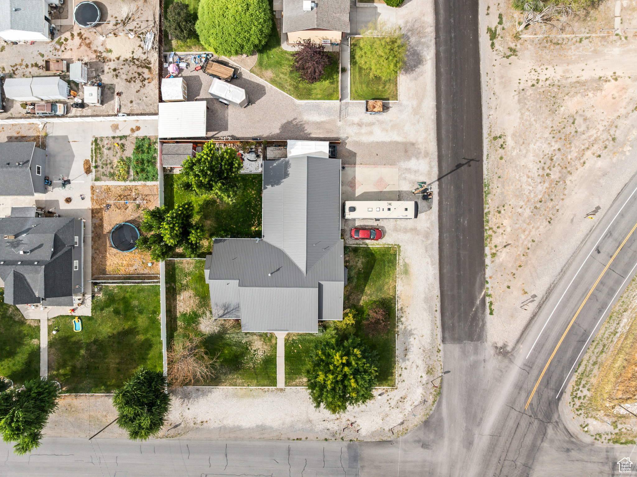 145 E MAIN ST
