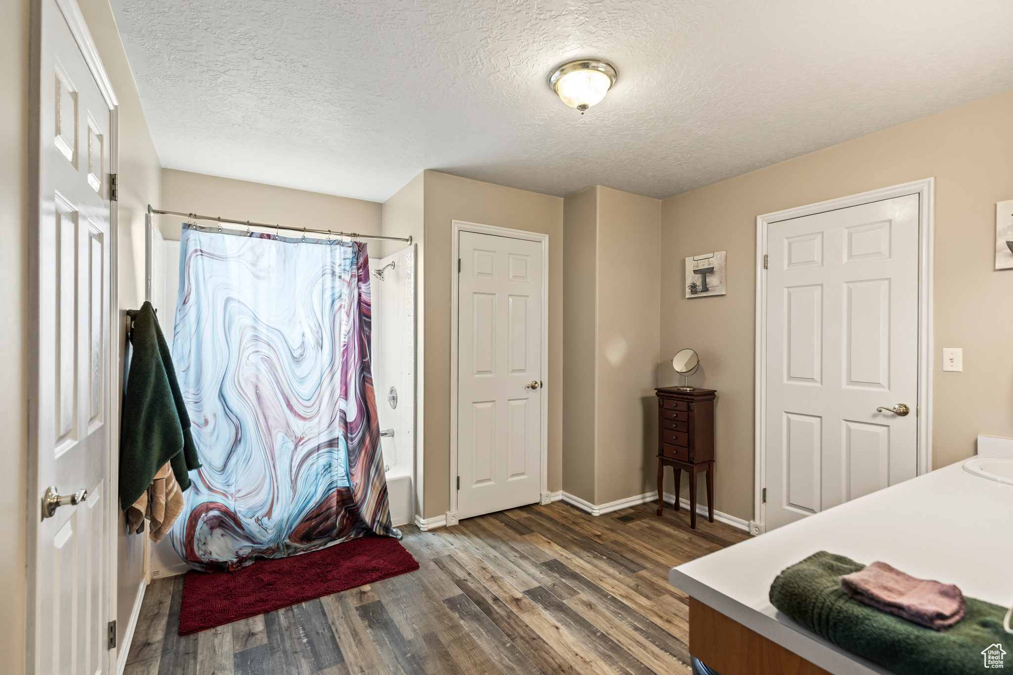 145 E MAIN ST