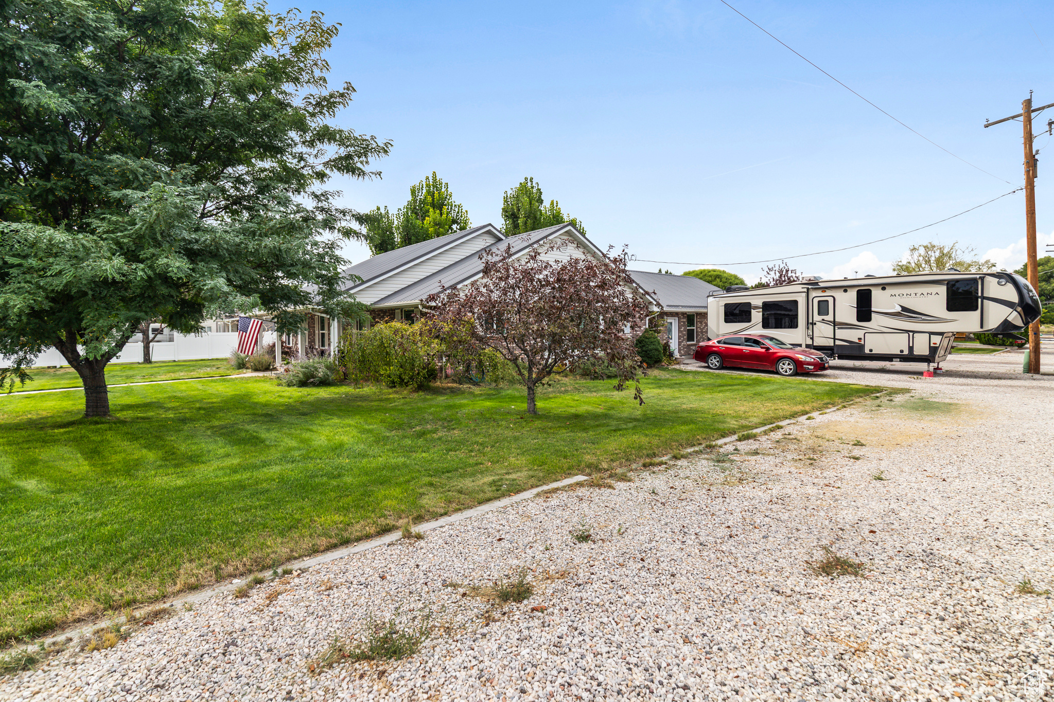 145 E MAIN ST