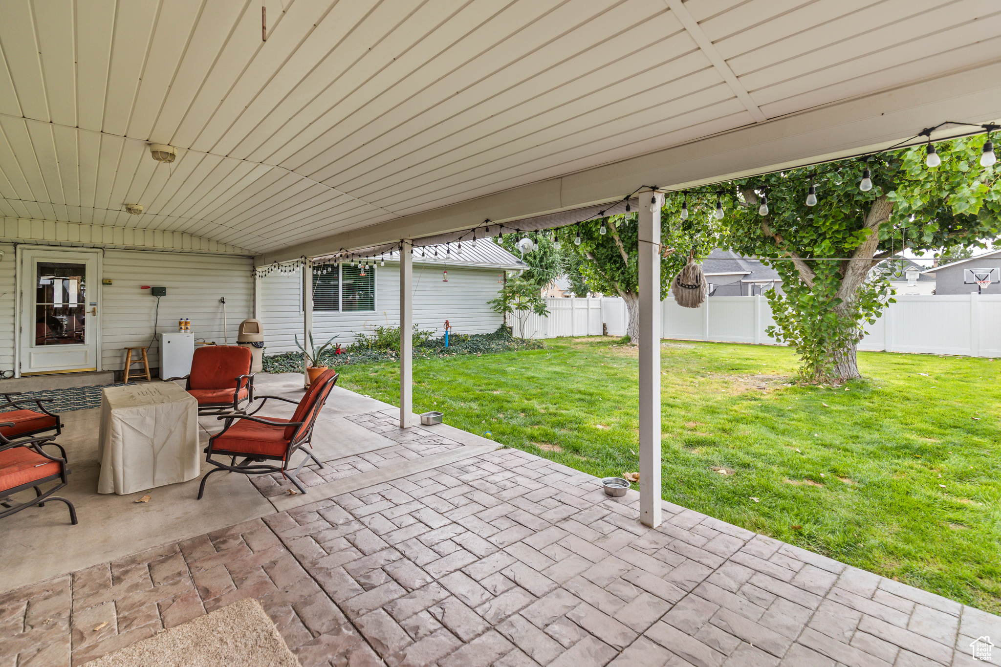 145 E MAIN ST