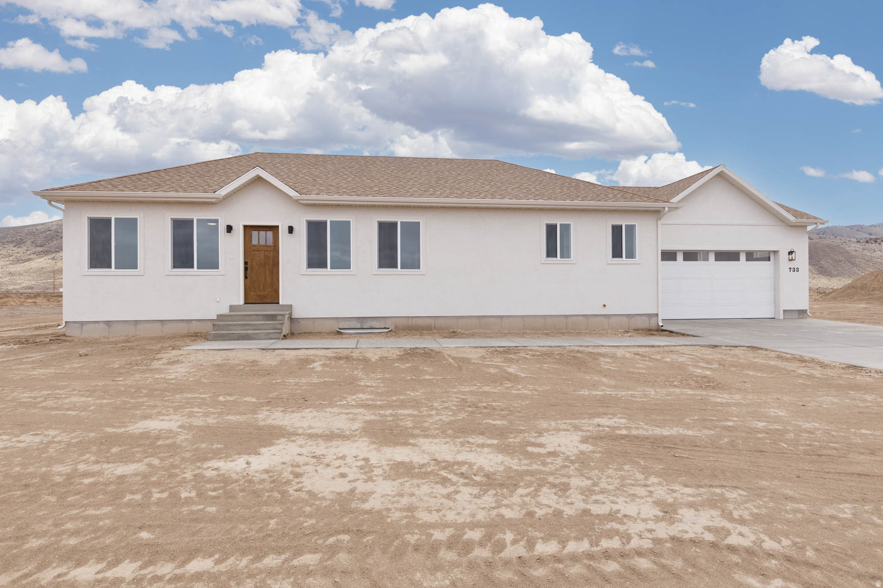 733 S BLACK KNOLL RD