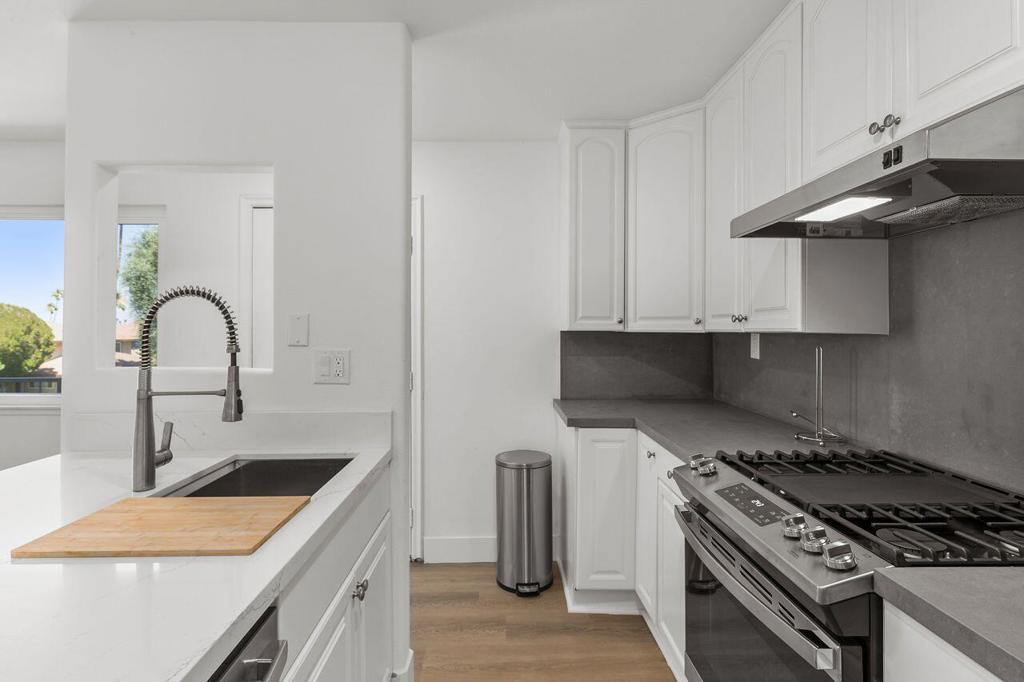 72629 Edgehill Drive Unit: 4