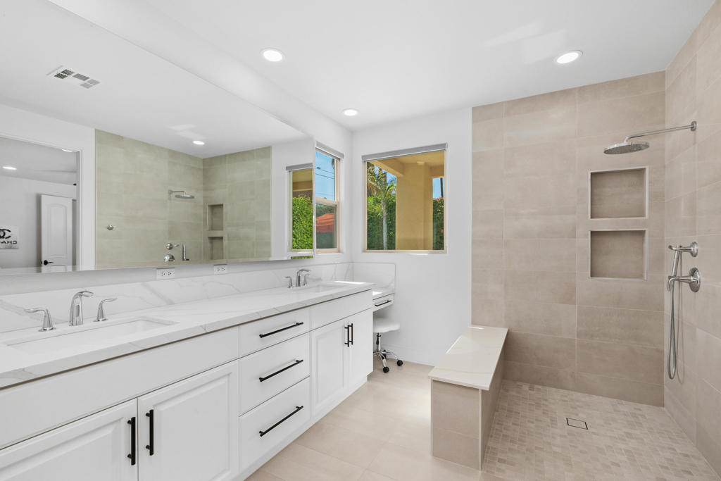 46050 Ocotillo Drive