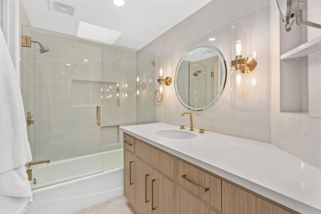 48648 Palo Verde Court