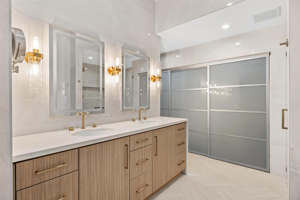 48648 Palo Verde Court