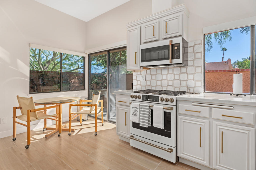 48648 Palo Verde Court