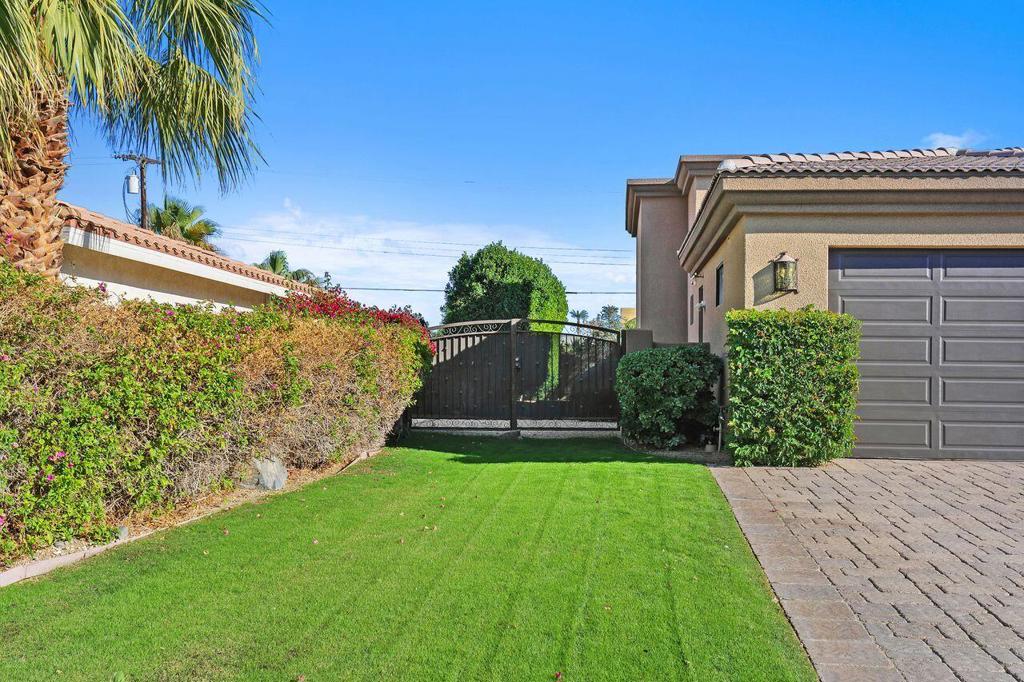 51200 Calle Paloma
