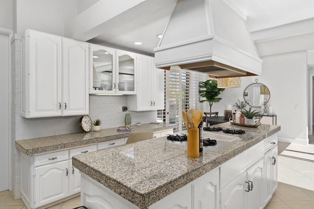 73367 Oriole Court