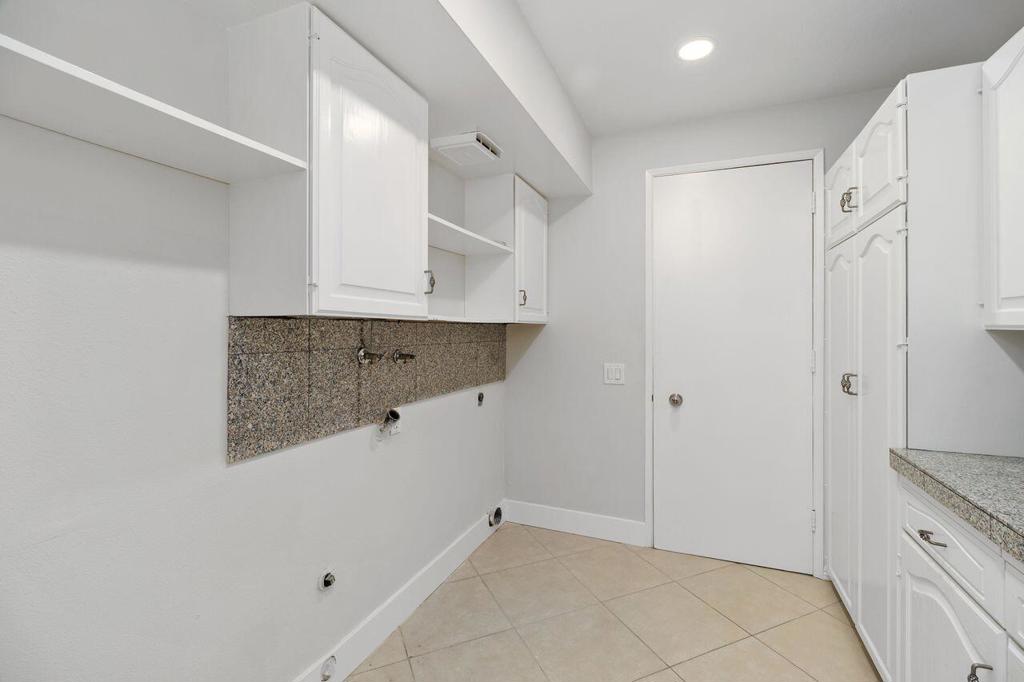 73367 Oriole Court