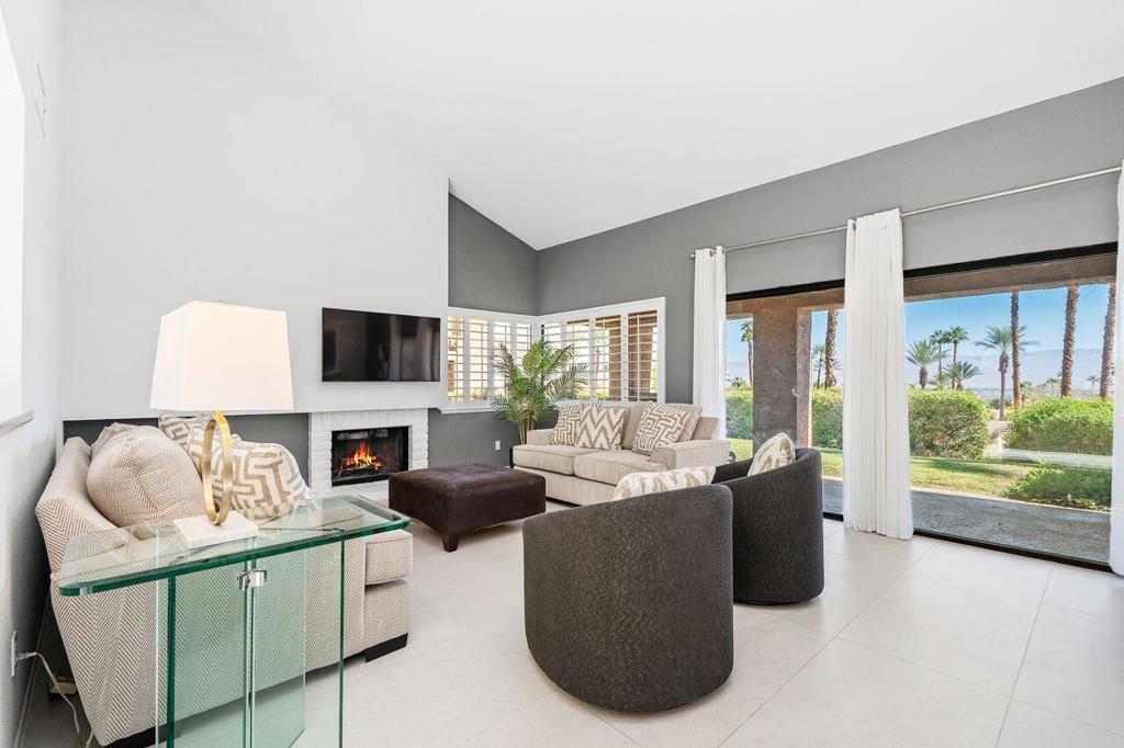 48639 Palo Verde Court