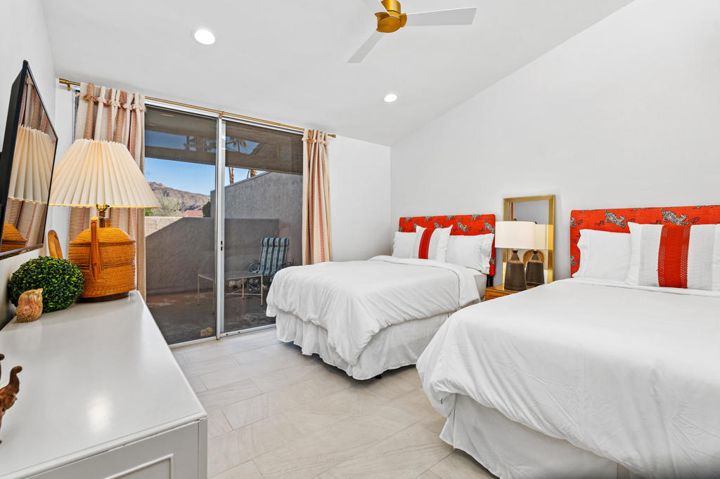 48885 Mariposa Drive