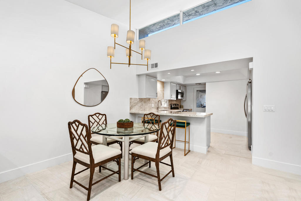 48885 Mariposa Drive