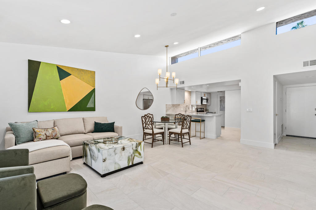 48885 Mariposa Drive