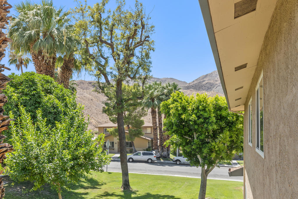 72629 Edgehill Drive 4