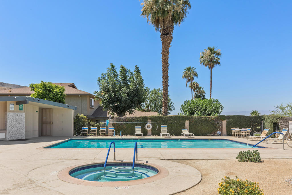 72629 Edgehill Drive 4