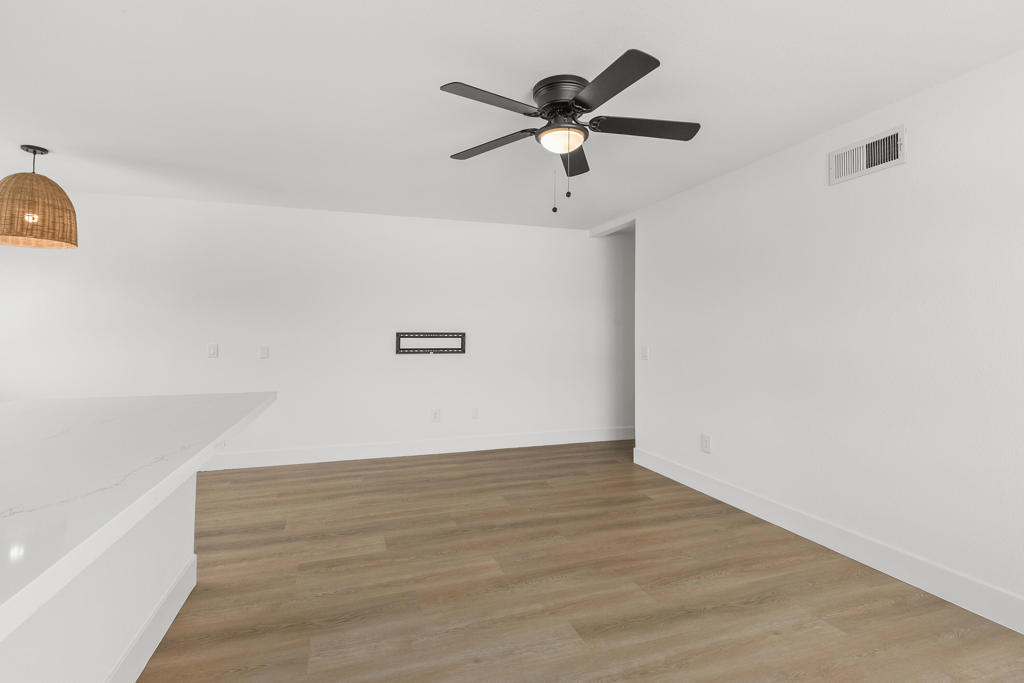 72629 Edgehill Drive 4