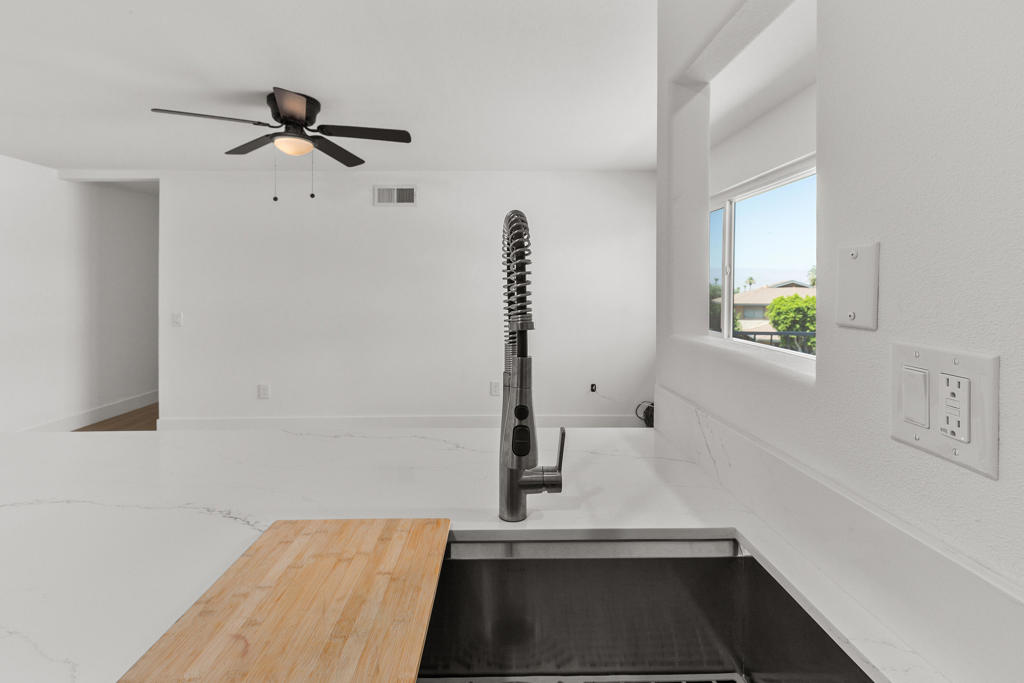 72629 Edgehill Drive 4