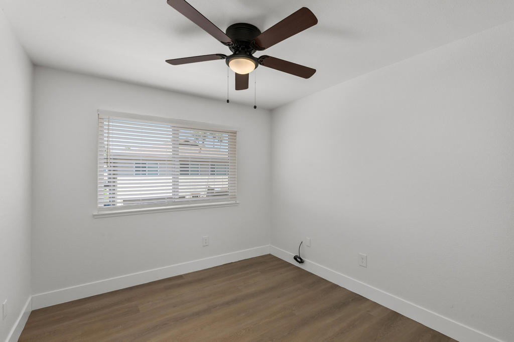 72629 Edgehill Drive 4