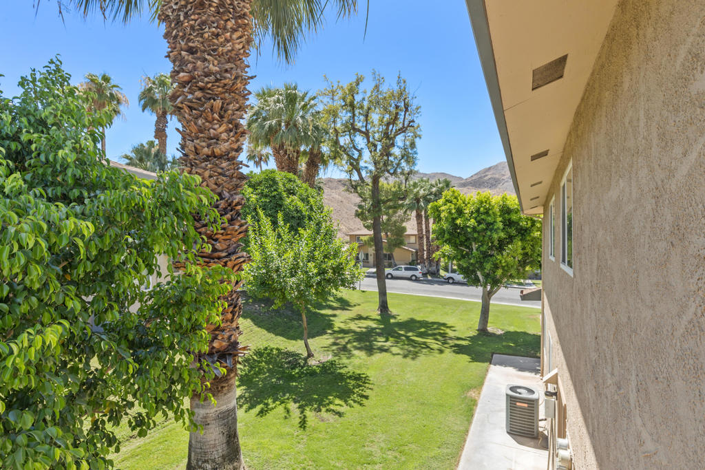 72629 Edgehill Drive 4